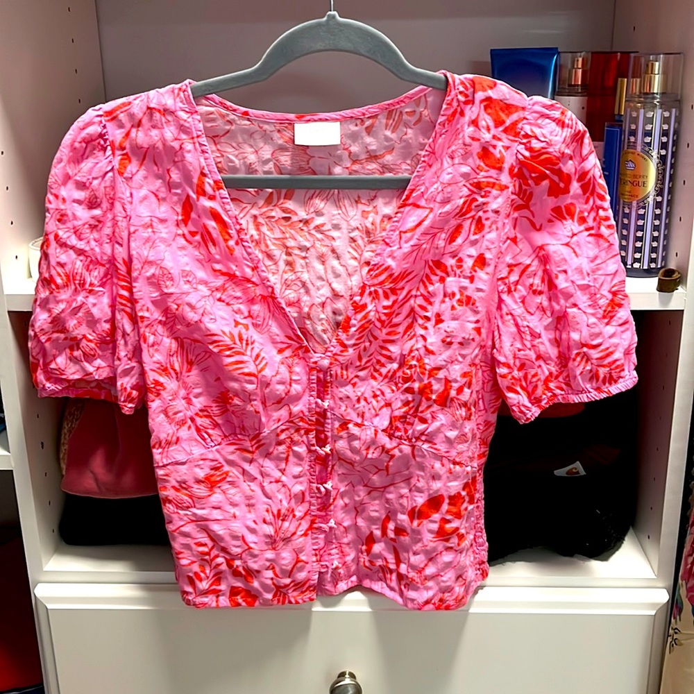 Pink top. Size S.